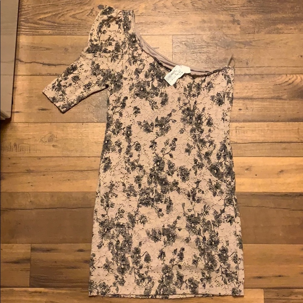 One shoulder dress